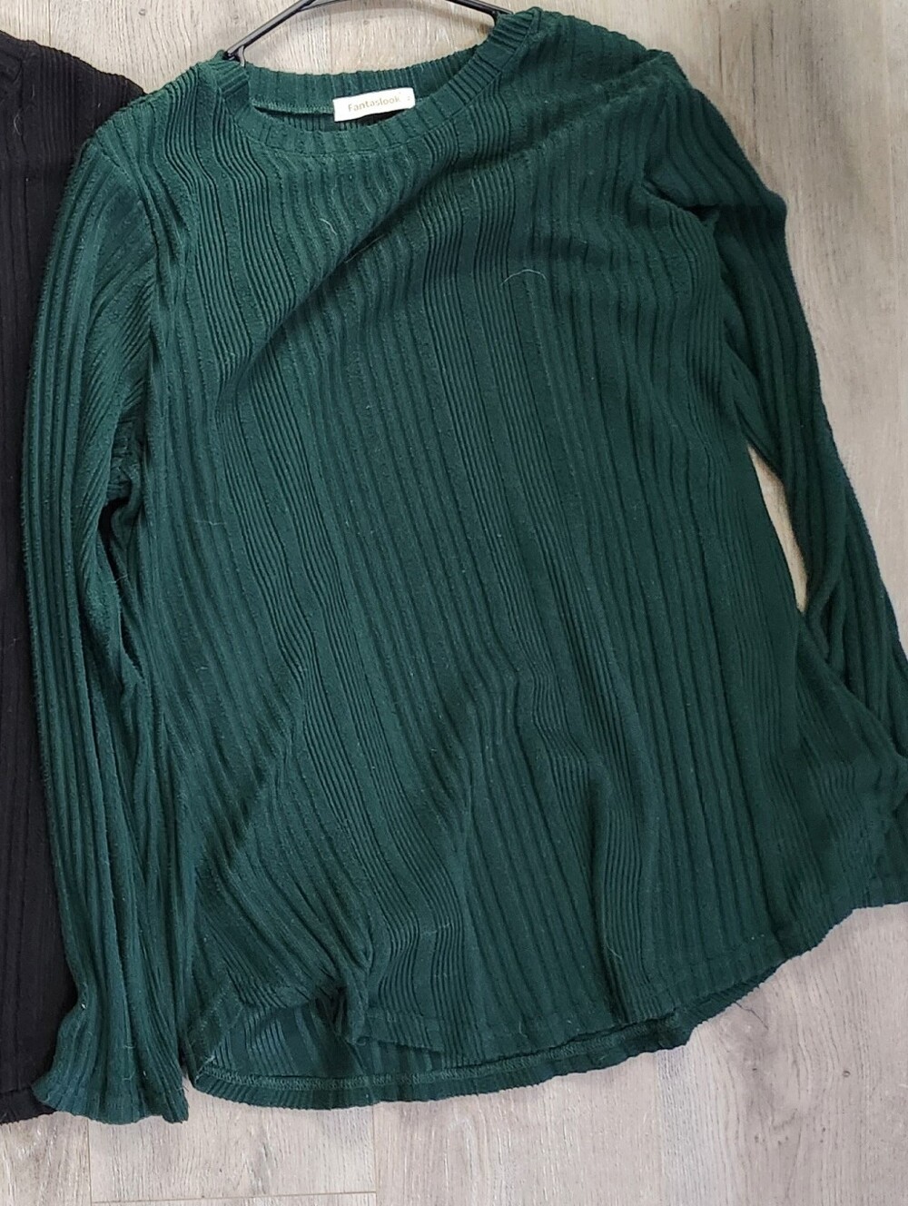 Source Unknown Ribbed Long Sleeve Top in Dark Green